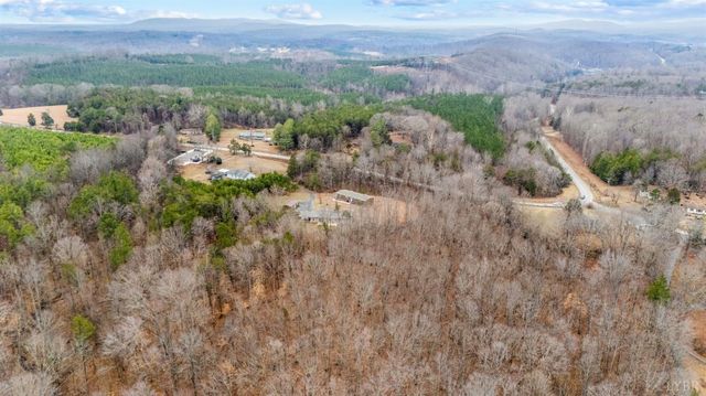 2480 Stage Road, Concord, VA 24538
