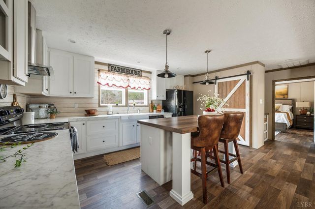 2480 Stage Road, Concord, VA 24538