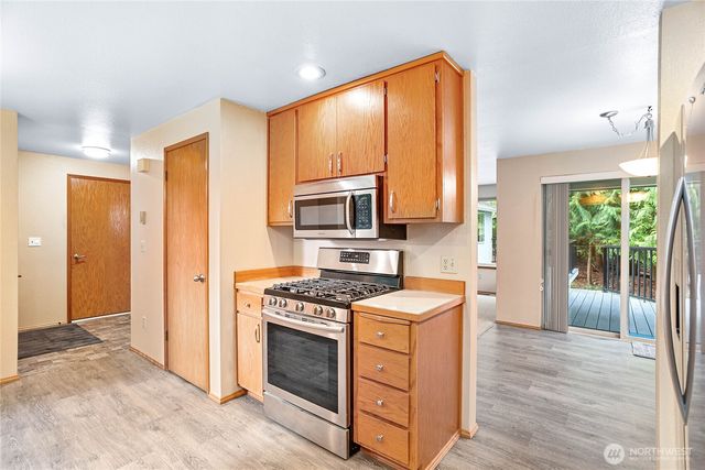 74 N Point Drive, Bellingham, WA 98229