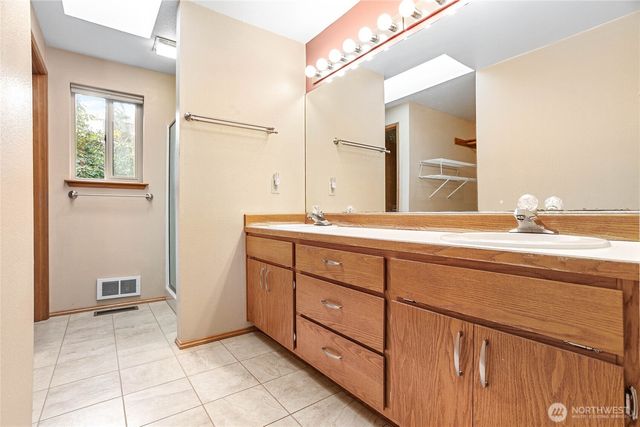 74 N Point Drive, Bellingham, WA 98229