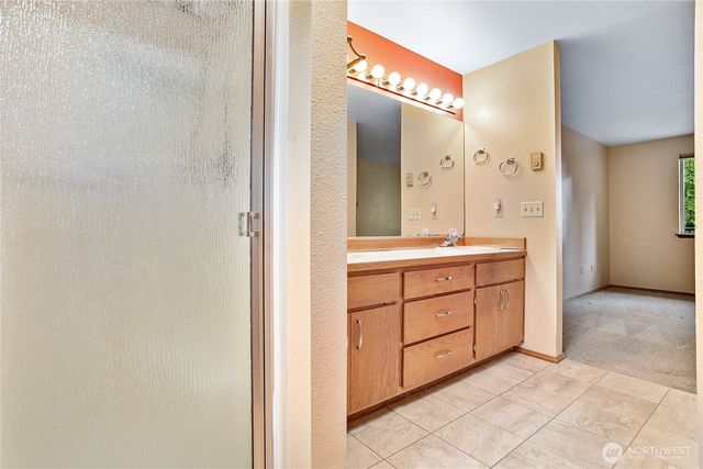 74 N Point Drive, Bellingham, WA 98229