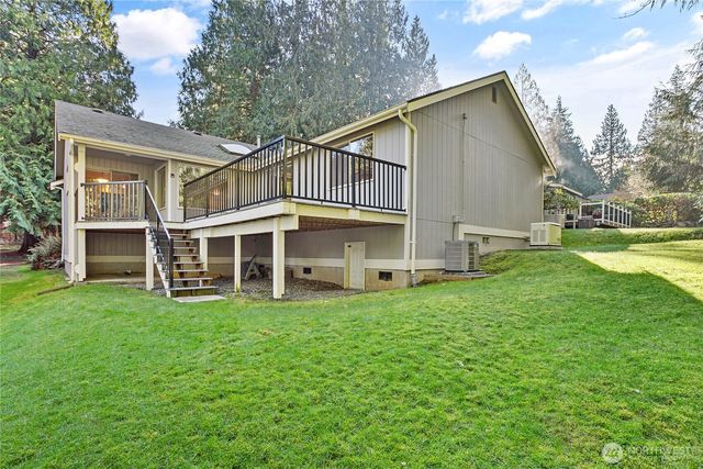 74 N Point Drive, Bellingham, WA 98229