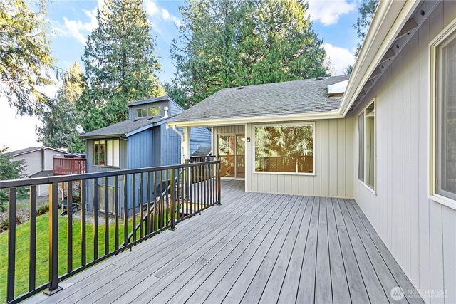 74 N Point Drive, Bellingham, WA 98229