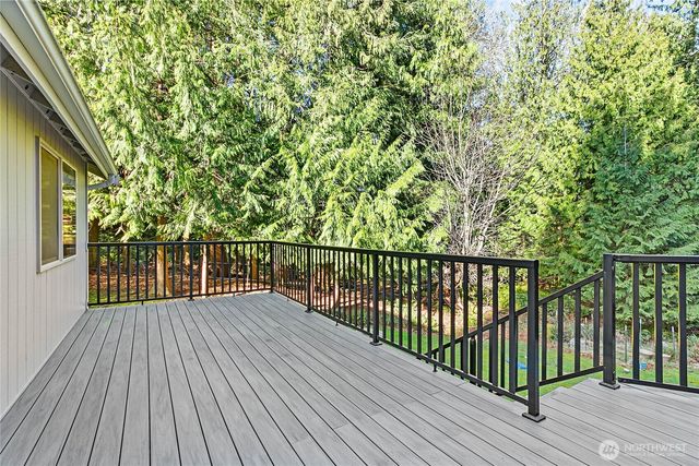 74 N Point Drive, Bellingham, WA 98229