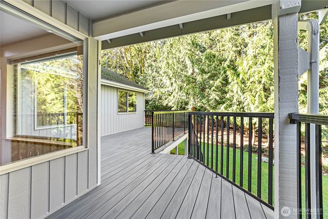 74 N Point Drive, Bellingham, WA 98229