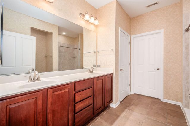 374 Westgreen Lane, Westerville, OH 43082