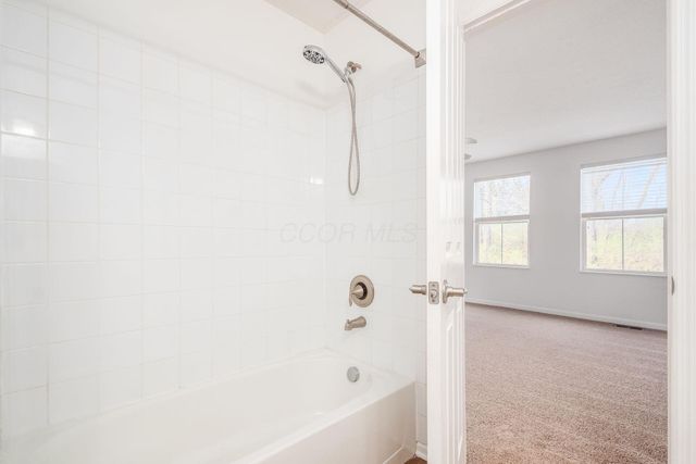 374 Westgreen Lane, Westerville, OH 43082