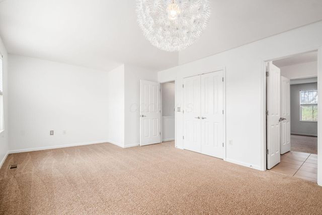 374 Westgreen Lane, Westerville, OH 43082