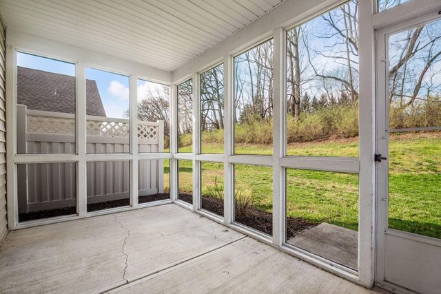 374 Westgreen Lane, Westerville, OH 43082