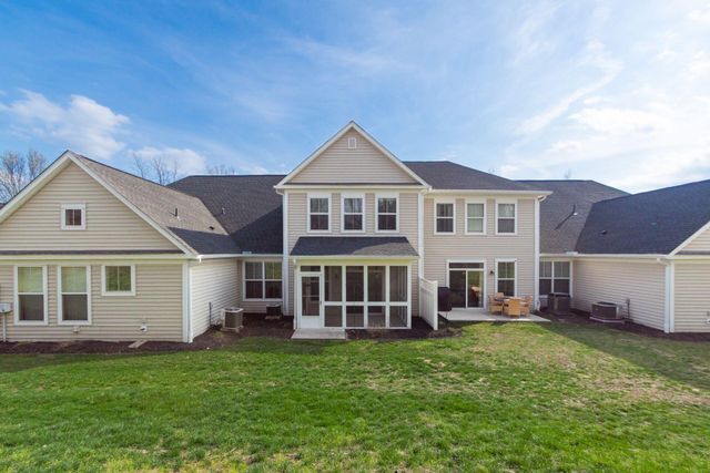 374 Westgreen Lane, Westerville, OH 43082