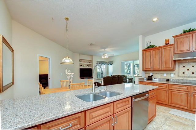 4916 WILLOW RIDGE TERRACE, Valrico, FL 33596