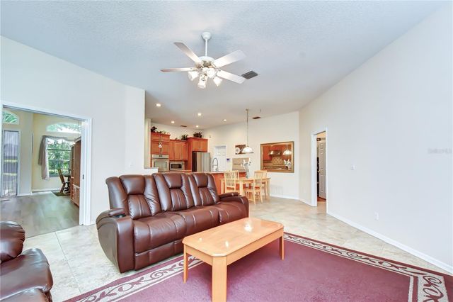 4916 WILLOW RIDGE TERRACE, Valrico, FL 33596