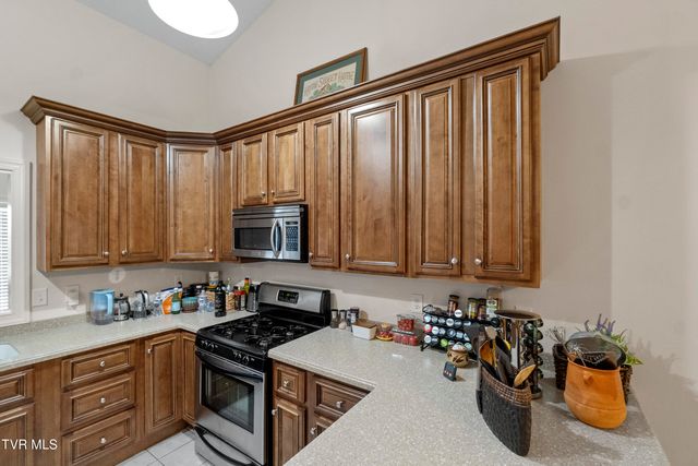 112 Southridge Drive 12, Greeneville, TN 37743