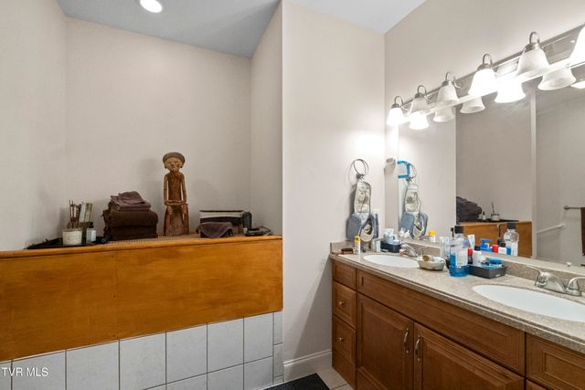 112 Southridge Drive 12, Greeneville, TN 37743