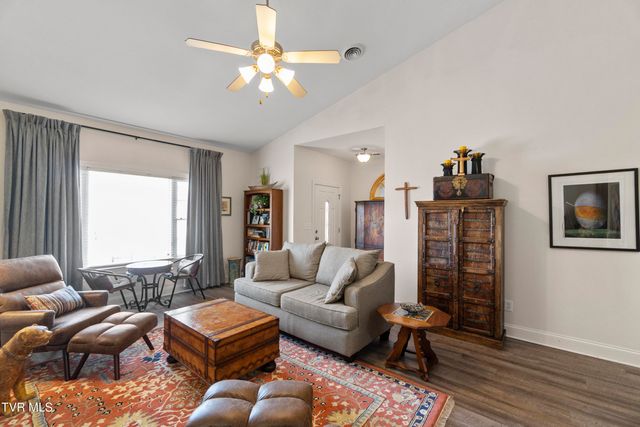 112 Southridge Drive 12, Greeneville, TN 37743