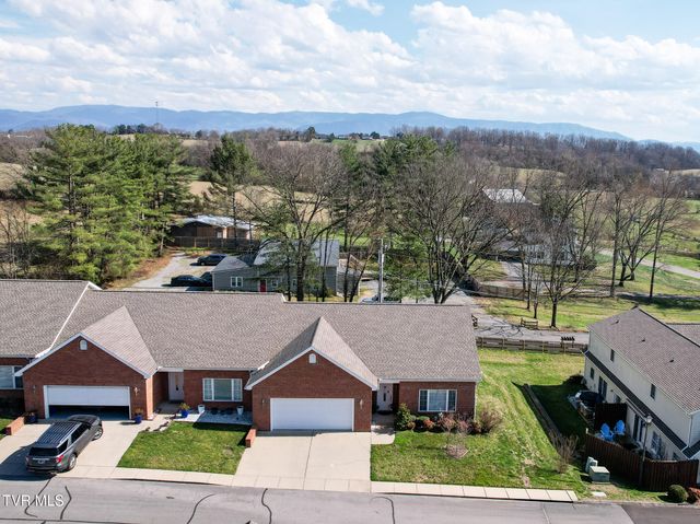 112 Southridge Drive 12, Greeneville, TN 37743