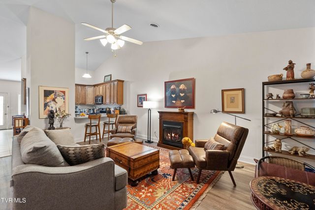 112 Southridge Drive 12, Greeneville, TN 37743