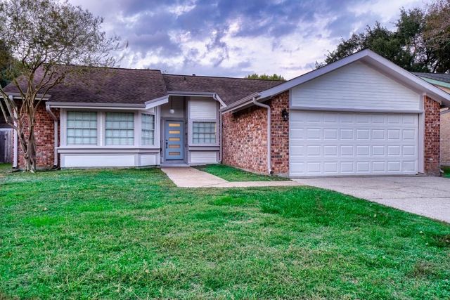 10310 Sand Pass Lane, Houston, TX 77064
