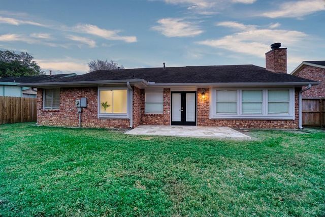 10310 Sand Pass Lane, Houston, TX 77064