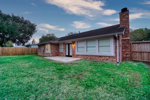 10310 Sand Pass Lane, Houston, TX 77064