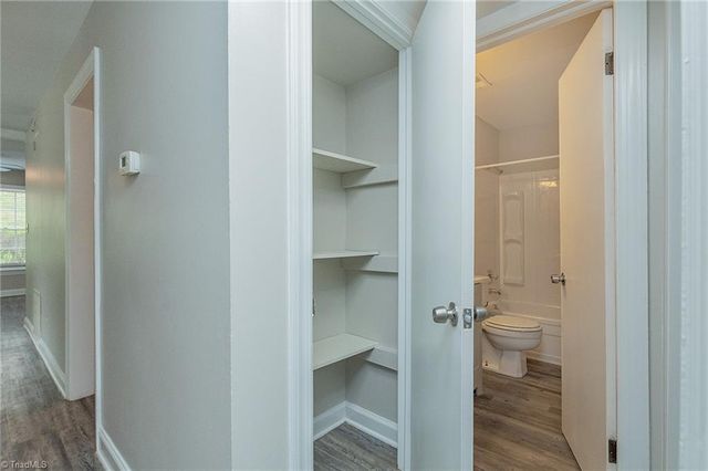 2821 Bleeker Square, Winston-salem, NC 27106