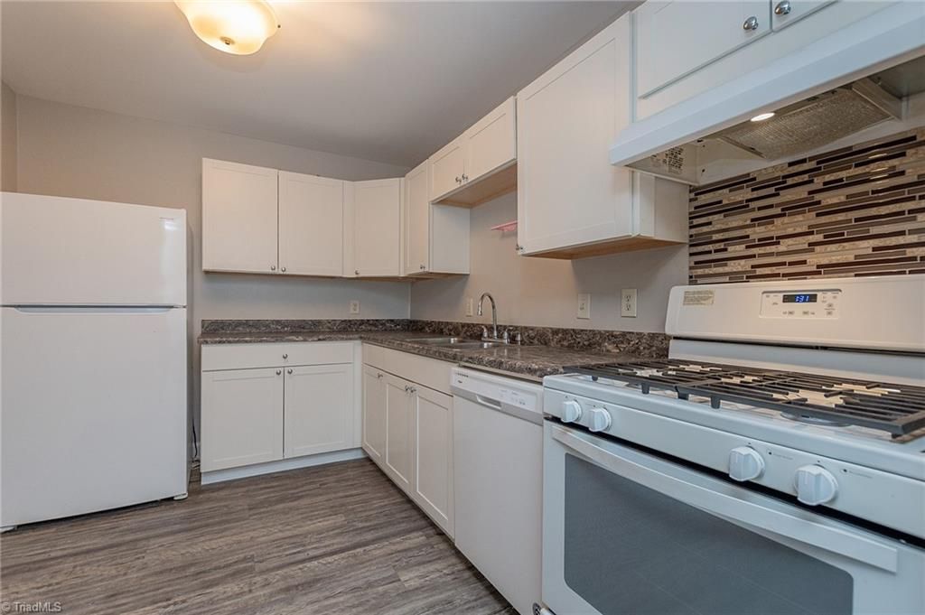 2821 Bleeker Square, Winston-salem, NC 27106