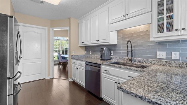 4933 CROSSHILL, Northport, AL 35476
