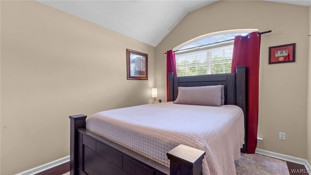 4933 CROSSHILL, Northport, AL 35476