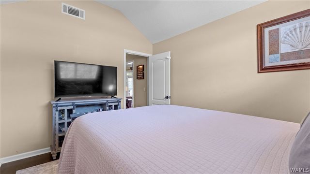 4933 CROSSHILL, Northport, AL 35476