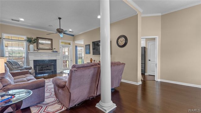 4933 CROSSHILL, Northport, AL 35476