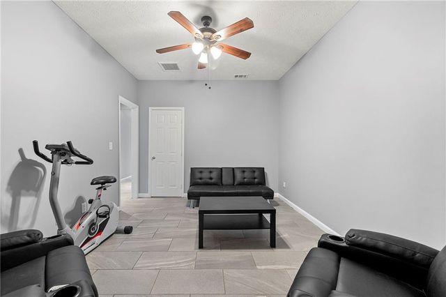 650 Ira SW Street, Atlanta, GA 30312