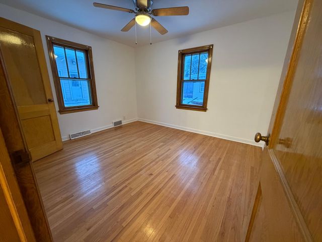 1420 Frank Hall Drive, Albert Lea, MN 56007