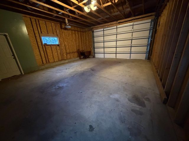 1420 Frank Hall Drive, Albert Lea, MN 56007