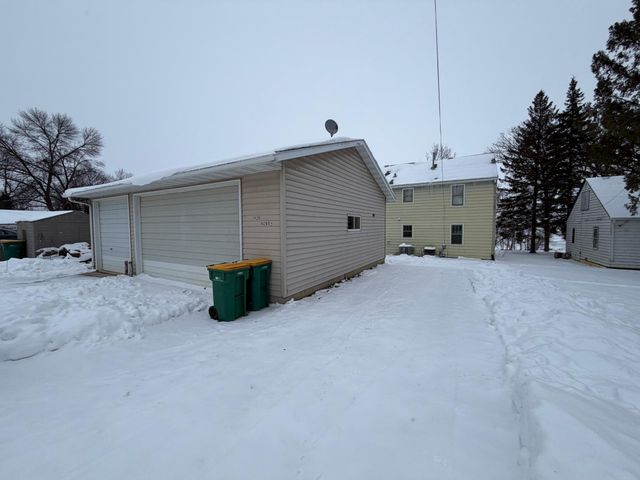 1420 Frank Hall Drive, Albert Lea, MN 56007