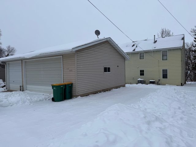 1420 Frank Hall Drive, Albert Lea, MN 56007