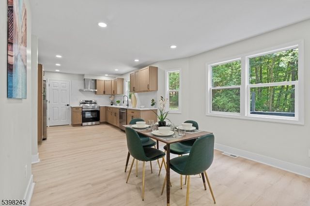 51 Pidgeon Hill Rd, Wantage Twp., NJ 07461