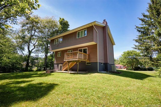 10 Schnabl Court, Wappingers Falls, NY 12590
