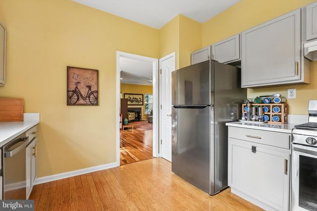 86 HONEYFLOWER LN, Princeton Junction, NJ 08550