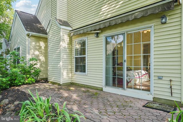 86 HONEYFLOWER LN, Princeton Junction, NJ 08550