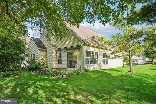 86 HONEYFLOWER LN, Princeton Junction, NJ 08550