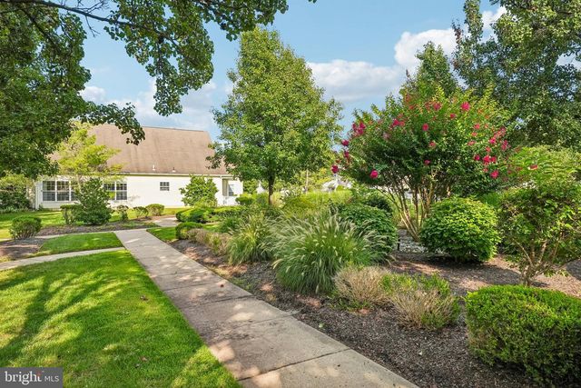 86 HONEYFLOWER LN, Princeton Junction, NJ 08550
