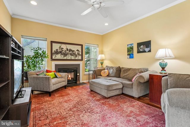 86 HONEYFLOWER LN, Princeton Junction, NJ 08550