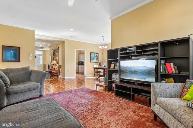 86 HONEYFLOWER LN, Princeton Junction, NJ 08550