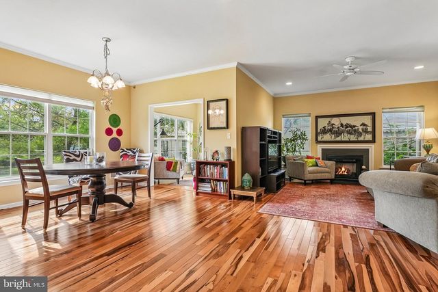 86 HONEYFLOWER LN, Princeton Junction, NJ 08550
