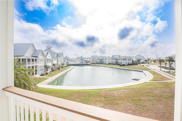 114 Barefoot Lane, Port Aransas, TX 78373