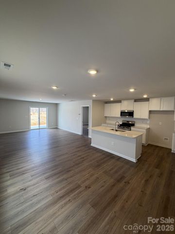 292 W 18th Street, Kannapolis, NC 28081