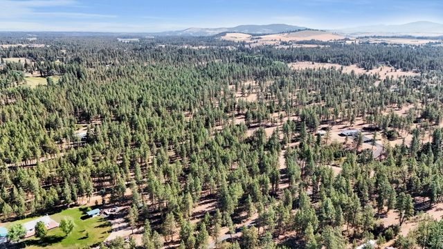 16619 S Sherman Rd, Cheney, WA 99004