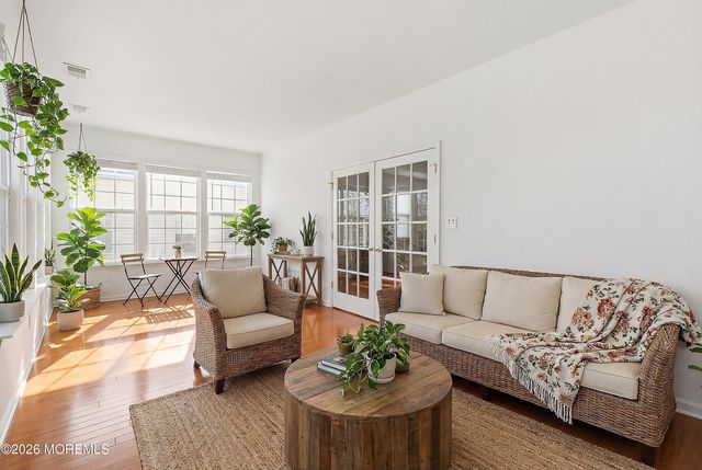46 Mulberry Drive, Manahawkin, NJ 08050