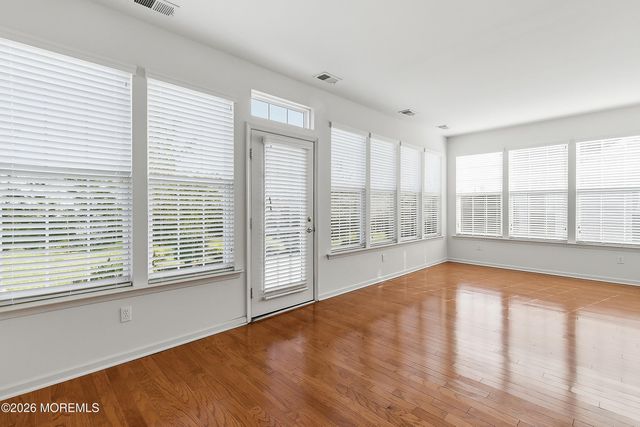 46 Mulberry Drive, Manahawkin, NJ 08050