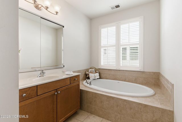 46 Mulberry Drive, Manahawkin, NJ 08050